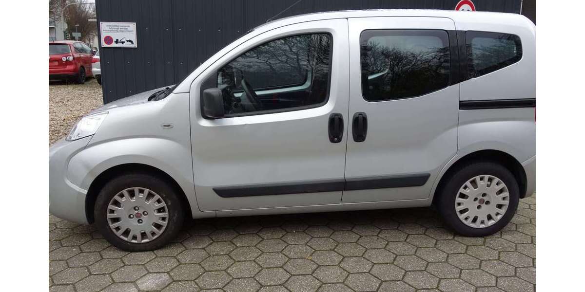Fiat Qubo 180.000 km 2.499 &euro; Herne 44653