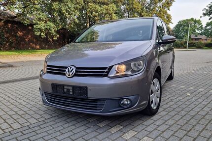 VW Touran 125.689 km 6.450 &euro; Oberhausen 46149