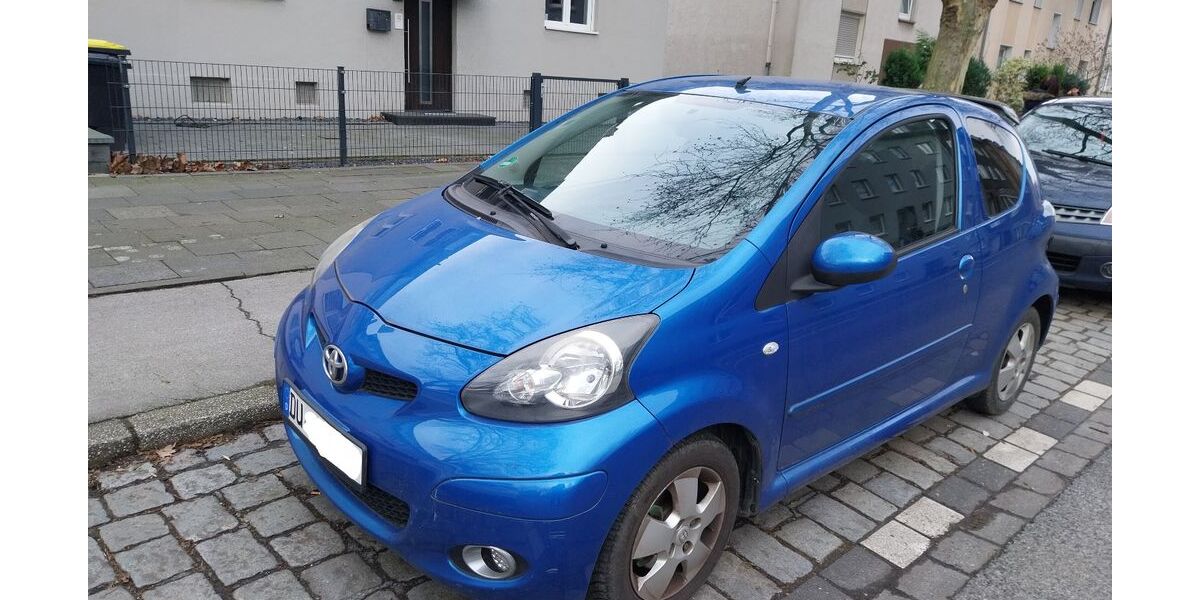 Toyota Aygo (X) 159.520 km 2.500 &euro; Duisburg 47137