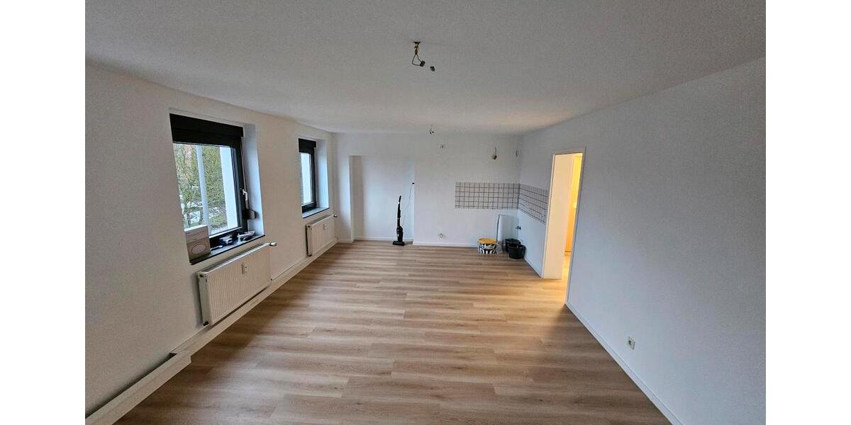 Etagenwohnung Solingen Höhscheid - 2 Zimmer, 51 m&sup2;, 700&euro; | Angebot:26005011