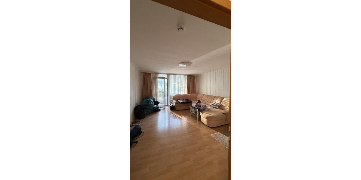 Erdgeschoßwohnung Düsseldorf Stadtbezirk 9 - 3 Zimmer, 98 m&sup2;, 1.700&euro; | Angebot:27551938