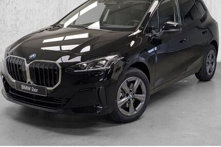 BMW 218 Active Tourer 15.900 km 30.990 &euro; Düsseldorf 40595