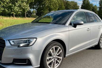 Audi A3 41.400 km 17.990 &euro; Düsseldorf 40489
