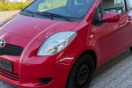 Toyota Yaris 200.000 km 950 &euro; Gelsenkrichen 45884