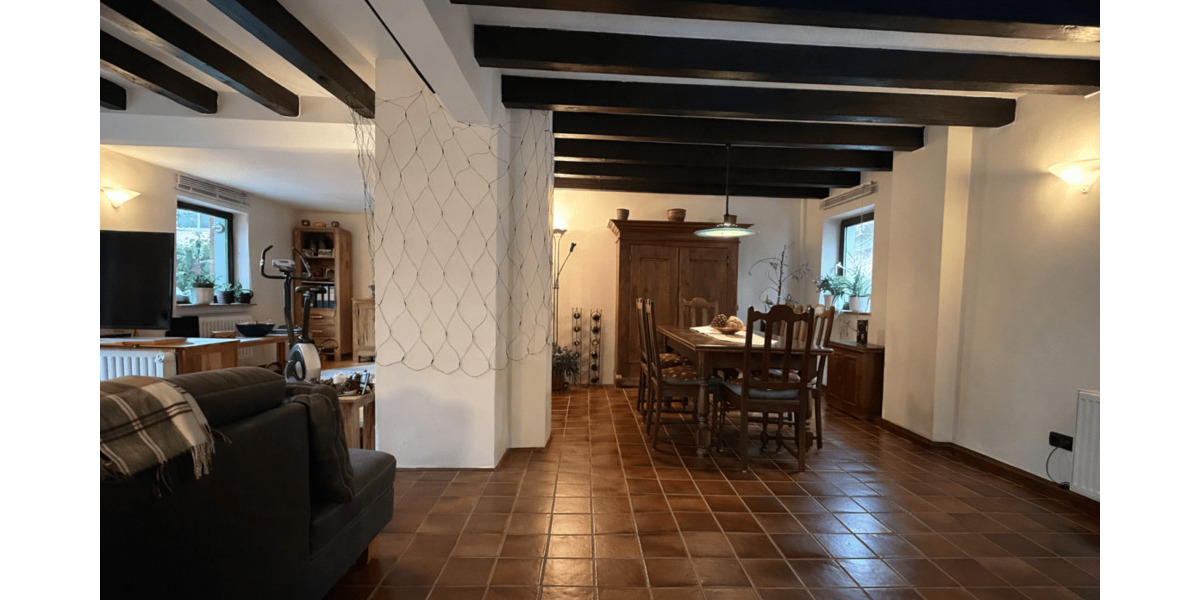 Einfamilienhaus Düsseldorf Wersten - 9 Zimmer, 340 m&sup2;, 800.000&euro; | Angebot:25686772