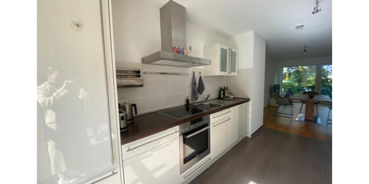 Doppelhaushälfte Düsseldorf Niederkassel - 4 Zimmer, 150 m&sup2;, 3.400&euro; | Angebot:25851866