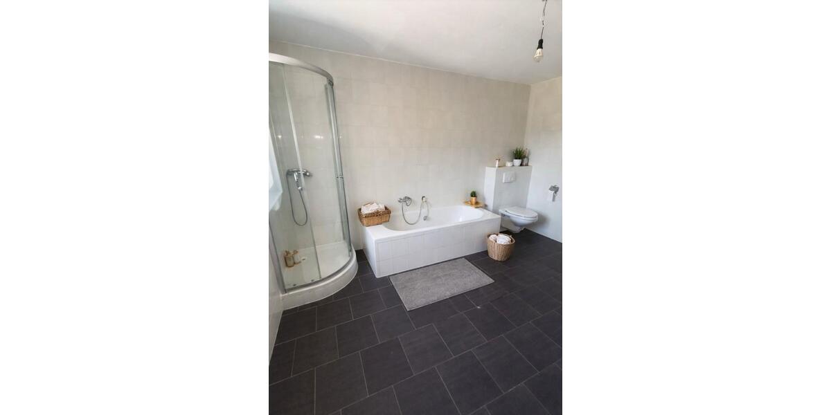 Etagenwohnung Hagen Hagen-Nord - 4 Zimmer, 125 m&sup2;, 875&euro; | Angebot:27536555