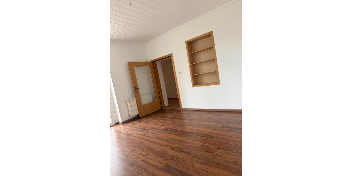 Etagenwohnung Heiligenhaus - 2 Zimmer, 77 m&sup2;, 730&euro; | Angebot:27557442
