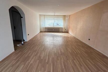 Wohnung Bochum Bochum-Mitte - 3 Zimmer, 100 m&sup2;, 800&euro; | Angebot:26045502