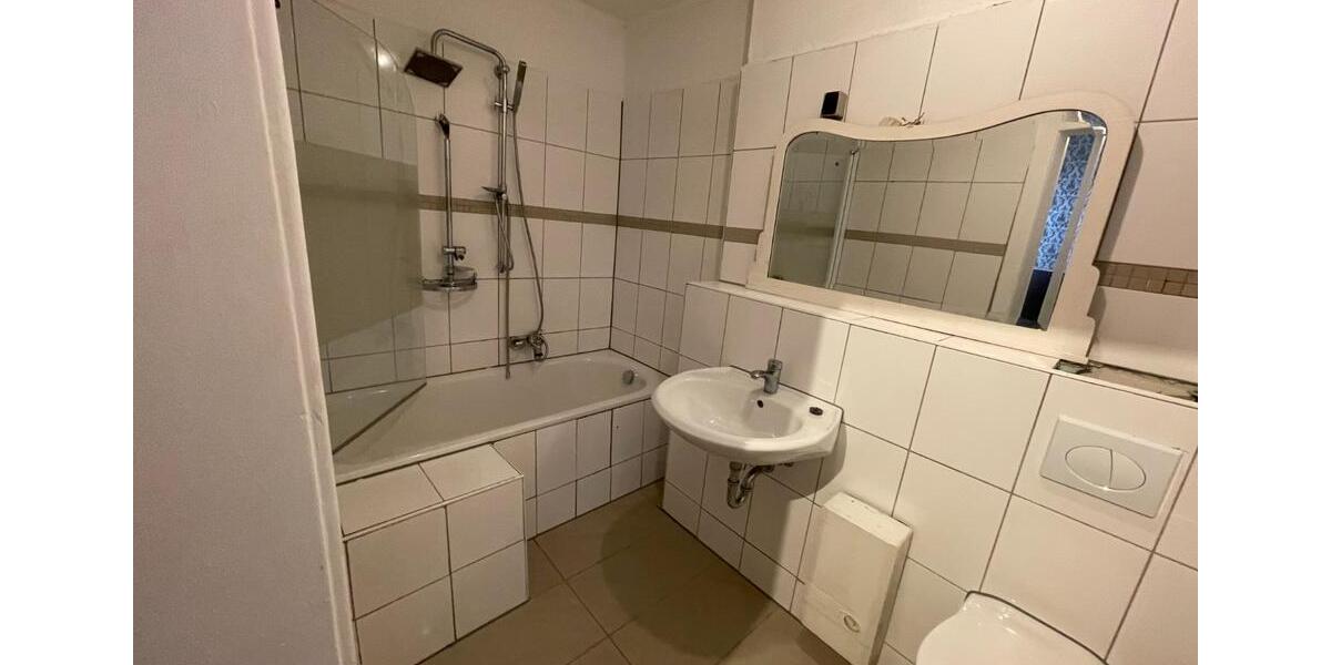 Etagenwohnung Remscheid - 7 Zimmer, 150 m&sup2;, 1.400&euro; | Angebot:25590552