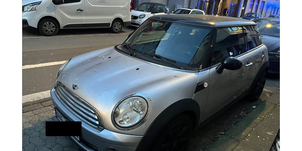 Mini ONE 235.000 km 2.000 &euro; Düsseldorf 40215