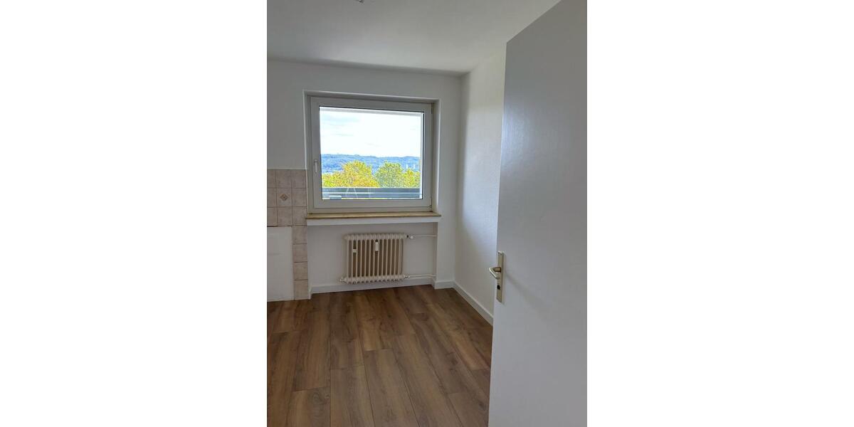 Etagenwohnung Wuppertal Gemarkung Elberfeld - 2 Zimmer, 67 m&sup2;, 150.000&euro; | Angebot:27534327