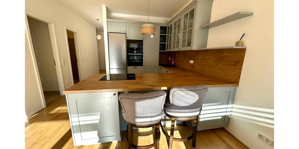 Etagenwohnung Mülheim Mitte - 4 Zimmer, 111 m&sup2;, 1.600&euro; | Angebot:25971060