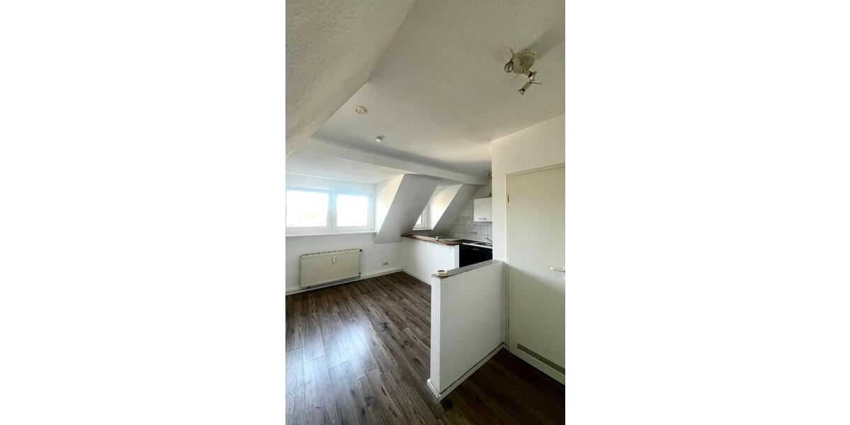 Dachgeschoßwohnung Wuppertal Elberfeld - 2 Zimmer, 32 m&sup2;, 360&euro; | Angebot:25129060