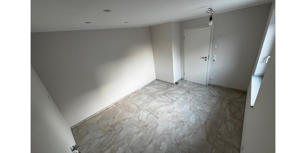 Einfamilienhaus Essen Stadtbezirk VI - 3 Zimmer, 99 m&sup2;, 1.495&euro; | Angebot:25871394