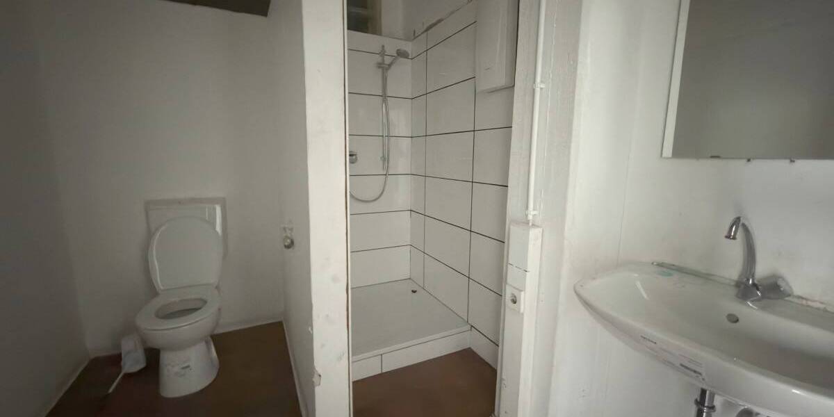 Gewerbeobjekt Oberhausen Lirich-Nord - 9 Zimmer, 2.300&euro; | Angebot:26585910