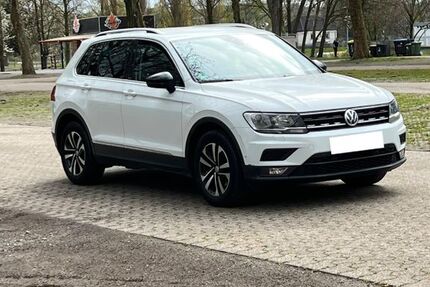 VW Tiguan 129.700 km 16.900 &euro; Oberhausen 46045