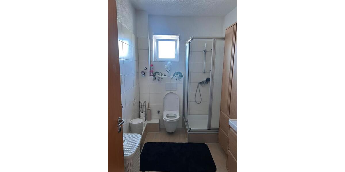 Reihenhaus Duisburg Mittelmeiderich - 4 Zimmer, 150 m&sup2;, 400.000&euro; | Angebot:27502880