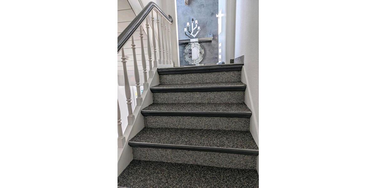 Mehrfamilienhaus, Wohnhaus Remscheid - 8 Zimmer, 215 m&sup2;, 379.000&euro; | Angebot:26042121