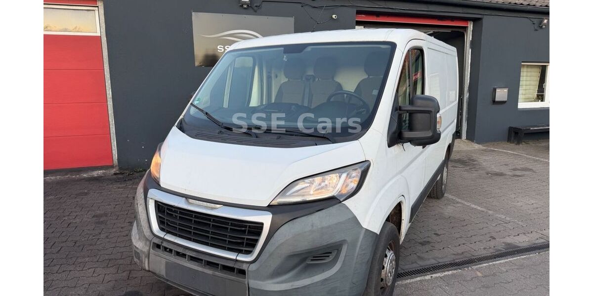 Peugeot Boxer 158.000 km 6.590 &euro; Bochum 44795