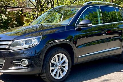 VW Tiguan 100.118 km 10.950 &euro; Solingen 42653