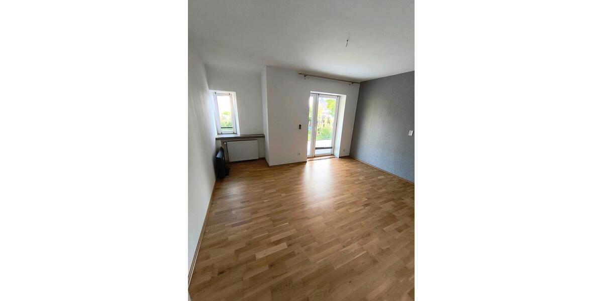 Einfamilienhaus Burscheid - 6.5 Zimmer, 140 m&sup2;, 584.000&euro; | Angebot:27540174