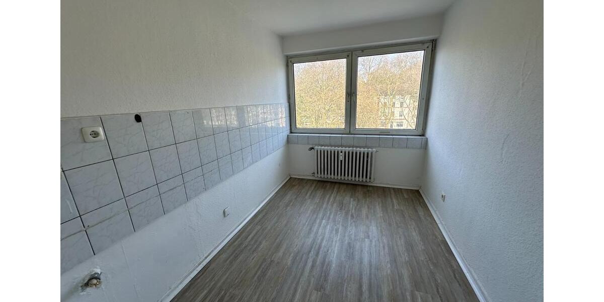 Etagenwohnung Essen Südviertel - 1 Zimmer, 42 m&sup2;, 386&euro; | Angebot:25782980