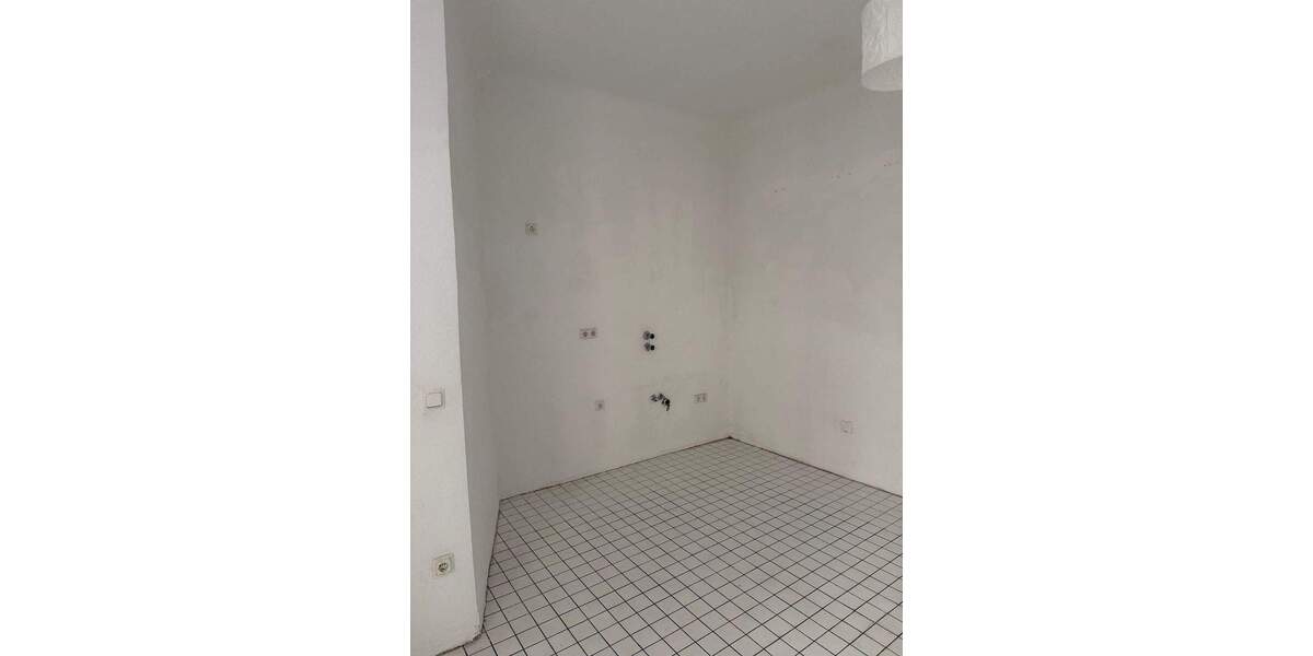 Etagenwohnung Duisburg Dellviertel - 3 Zimmer, 93 m&sup2;, 590&euro; | Angebot:25927892