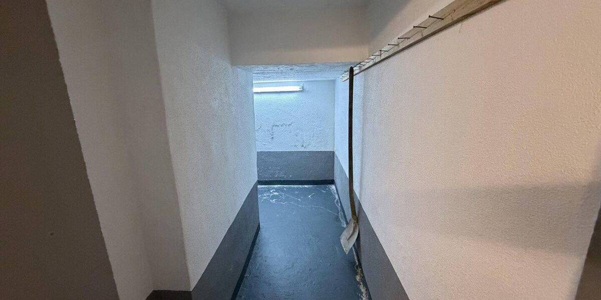 Mehrfamilienhaus, Wohnhaus Essen Stoppenberg - 9 Zimmer, 221 m&sup2;, 299.000&euro; | Angebot:25897495