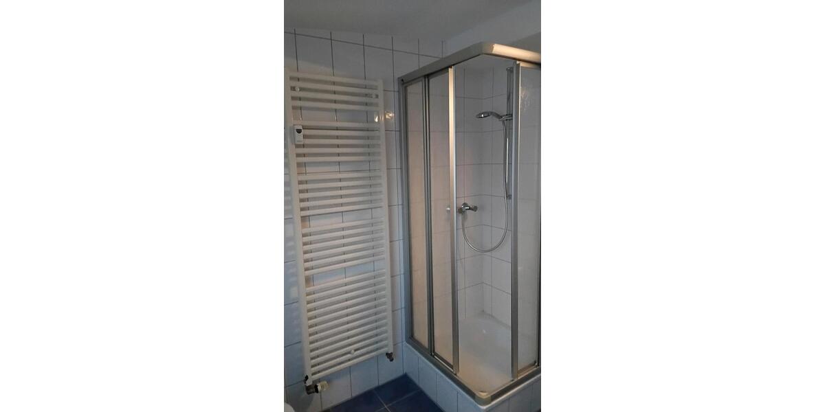 Dachgeschoßwohnung Essen Stadtbezirk II - 2.5 Zimmer, 67 m&sup2;, 800&euro; | Angebot:25841713