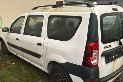 Dacia Logan 220.000 km 300 &euro; wuppertal 42113