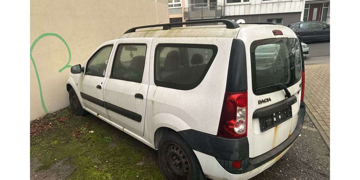 Dacia Logan 220.000 km 300 &euro; wuppertal 42113