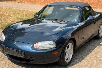 Mazda MX-5 144.300 km 6.499 &euro; Oberhausen 46045