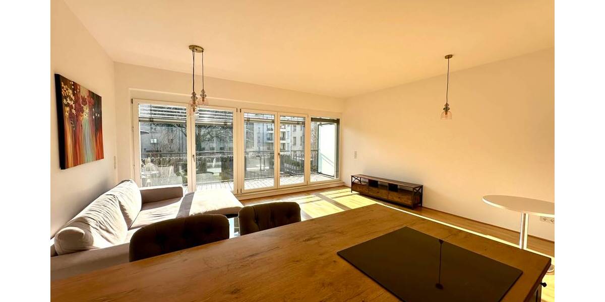 Etagenwohnung Mülheim Mitte - 4 Zimmer, 111 m&sup2;, 1.600&euro; | Angebot:25971060