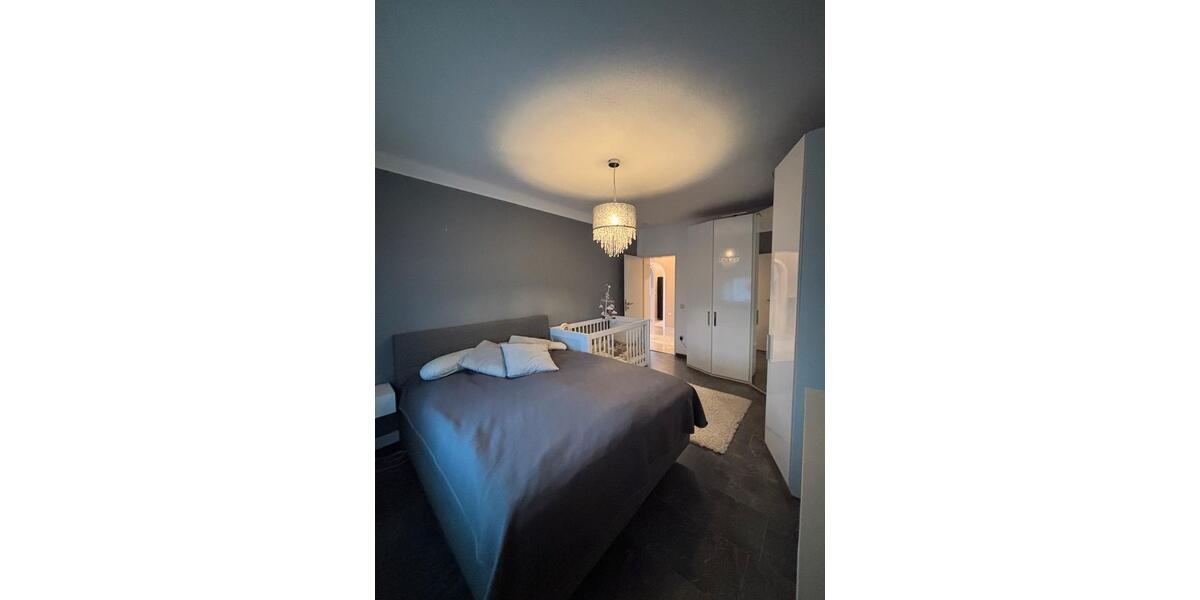 Dachgeschoßwohnung Essen Stadtbezirk VI - 3 Zimmer, 70 m&sup2;, 120.000&euro; | Angebot:27196436
