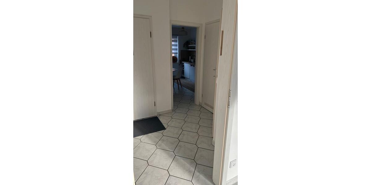 Etagenwohnung Gelsenkirchen - 3.5 Zimmer, 77 m&sup2;, 180.000&euro; | Angebot:27534363