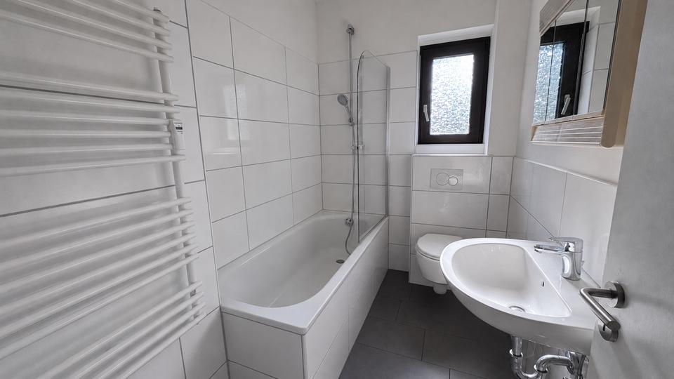 Mehrfamilienhaus, Wohnhaus Erkrath - 6 Zimmer, 167 m&sup2;, 499.000&euro; | Angebot:26821793