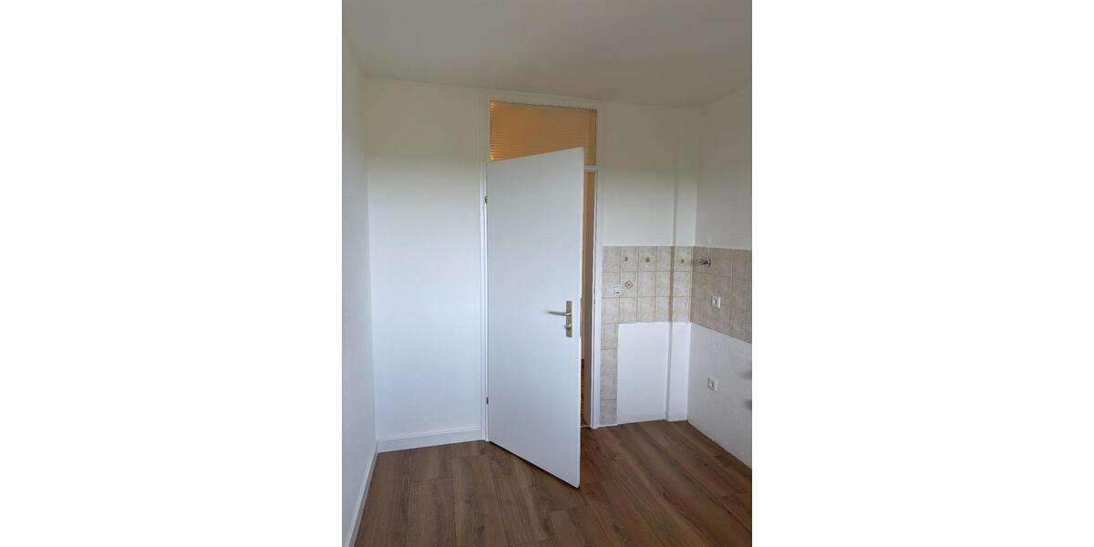 Etagenwohnung Wuppertal Gemarkung Elberfeld - 2 Zimmer, 67 m&sup2;, 150.000&euro; | Angebot:27534327