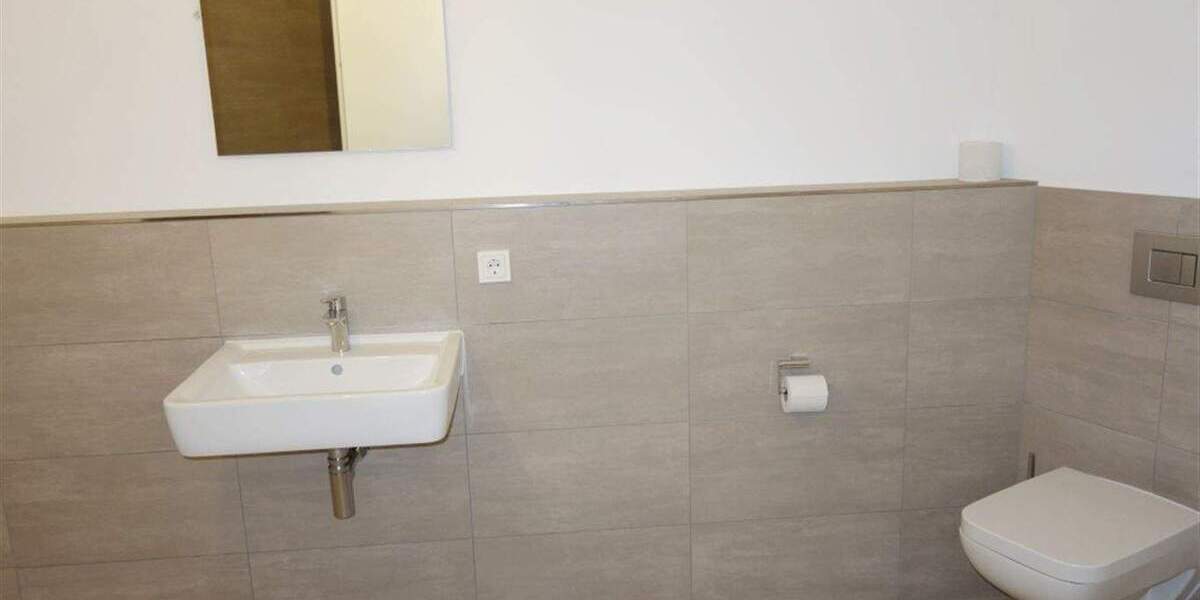 Etagenwohnung Düsseldorf Flingern Nord - 3 Zimmer, 117 m&sup2;, 1.879&euro; | Angebot:25747649