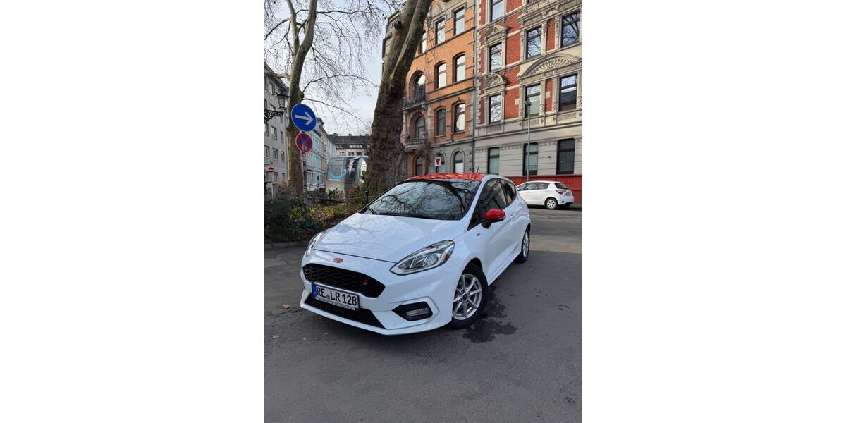 Ford Fiesta 134.000 km 8.350 &euro; Düsseldorf 40477