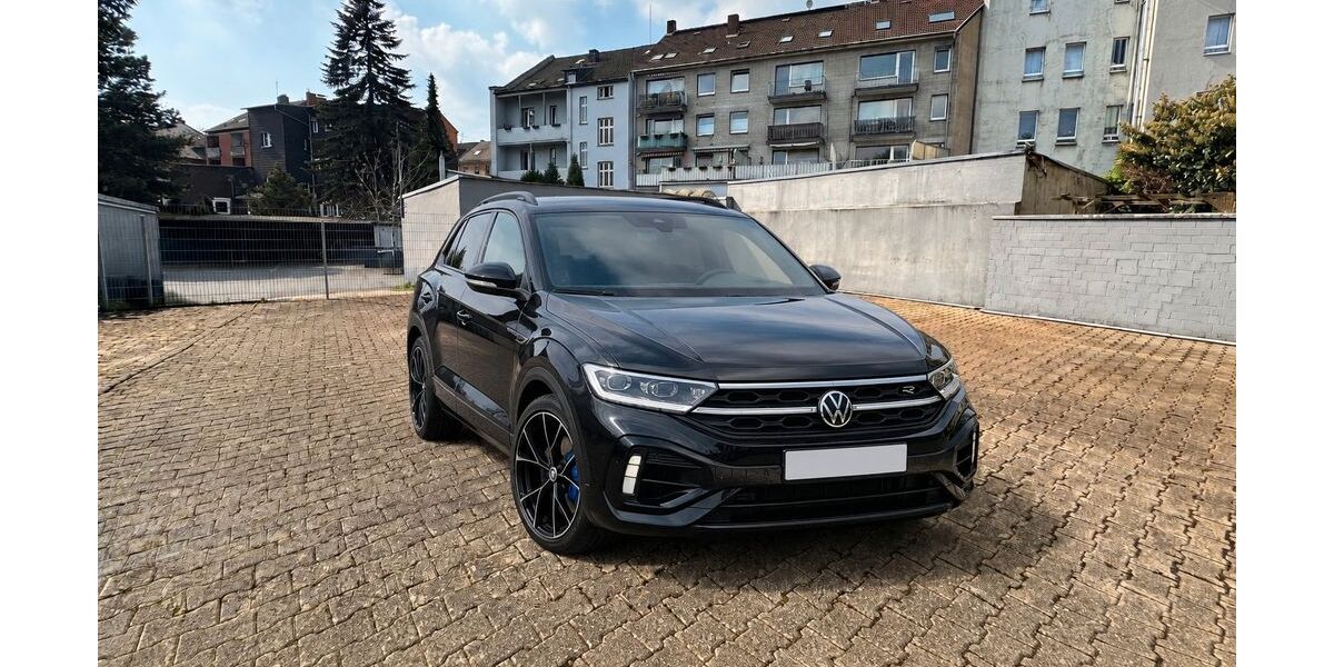VW T-Roc 7.235 km 42.900 &euro; Duisburg 47137