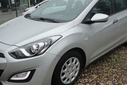 Hyundai i30 49.000 km 6.850 &euro; HERNE 44651