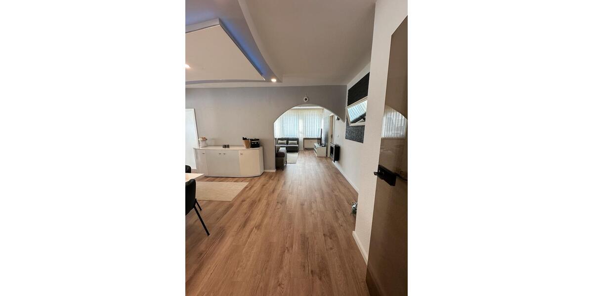 Erdgeschoßwohnung Remscheid - 4 Zimmer, 89 m&sup2;, 250.000&euro; | Angebot:24776634