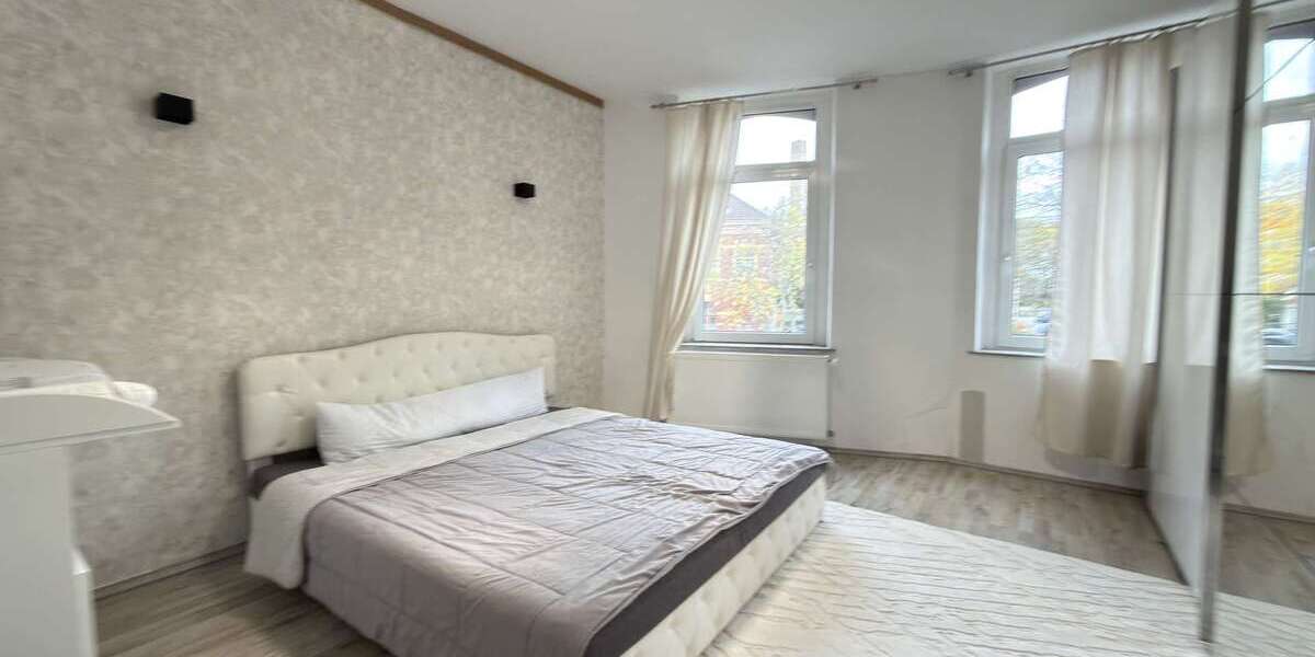 Modernisiertes 3-Parteienhaus mit Maisonette und Gartenanteil nahe Centro - Mehrfamilienhaus, Wohnhaus Oberhausen Osterfeld | Angebot:26523102