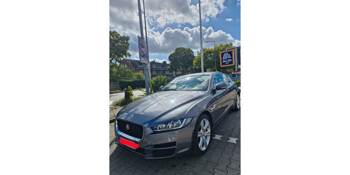 Jaguar XE 139.000 km 11.400 &euro; Duisburg 47226