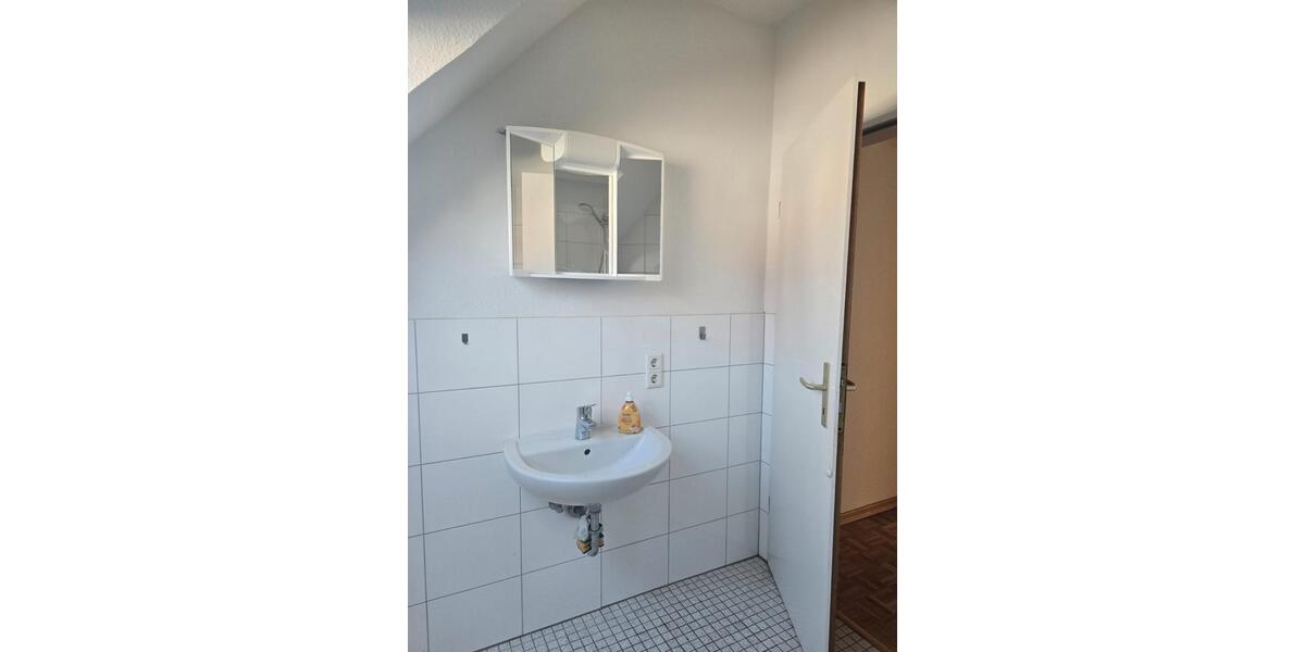 Dachgeschoßwohnung Wuppertal Sedansberg - 2.5 Zimmer, 76 m&sup2;, 580&euro; | Angebot:25978299