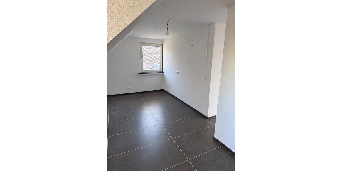 Dachgeschoßwohnung Duisburg Ruhrort - 2 Zimmer, 45 m&sup2;, 420&euro; | Angebot:27586716