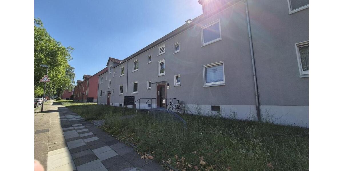 Dachgeschoßwohnung Essen Stadtbezirk V - 2.5 Zimmer, 30 m&sup2;, 276&euro; | Angebot:25962705