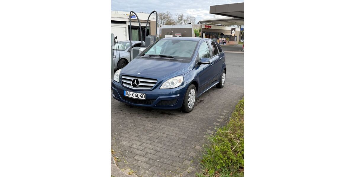 Mercedes-Benz B 150 72.000 km 6.000 &euro; Düsseldorf 40627
