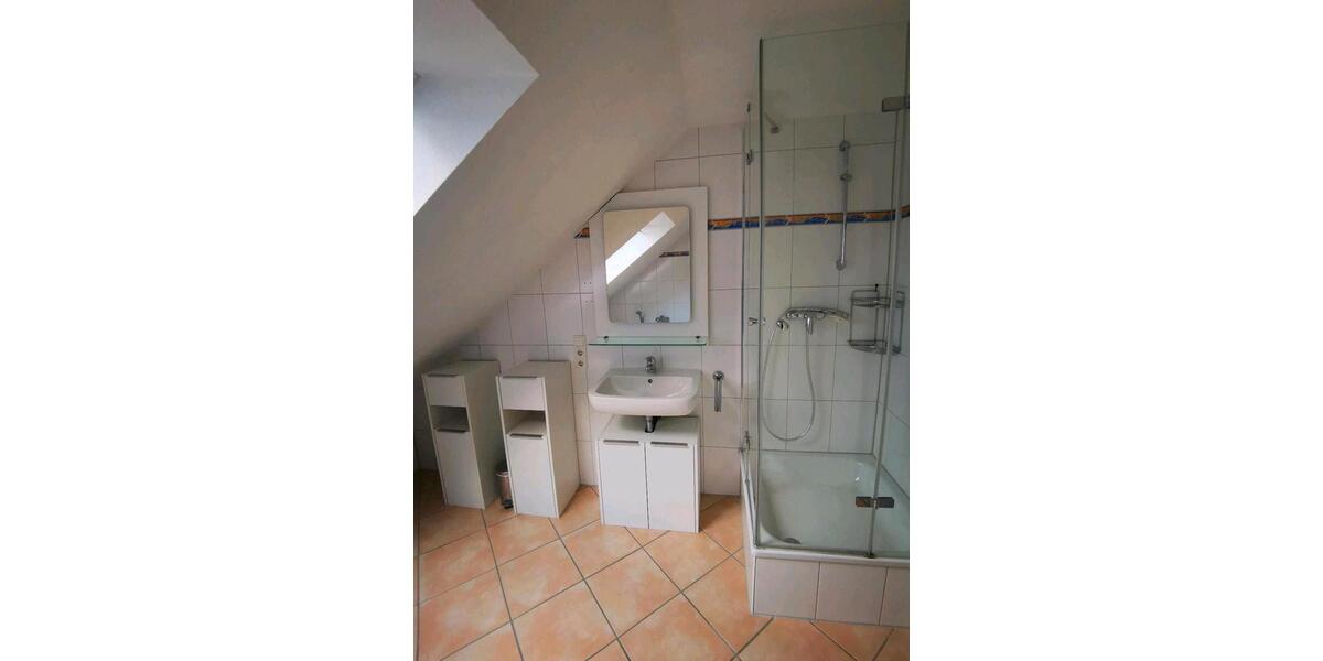 Dachgeschoßwohnung Velbert - 2 Zimmer, 56 m&sup2;, 546&euro; | Angebot:27544558